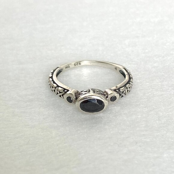 Silpada Sterling Silver 925 Black Faceted Oval Cubic Zirconia Band Ring Sz 8 - Picture 4 of 16